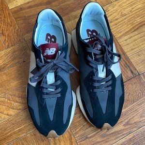 New balance 327 : Black Moonbeam